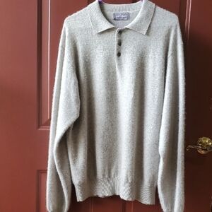 Lord & Taylor 2 Ply CASHMERE Gray Crewneck Sweater
